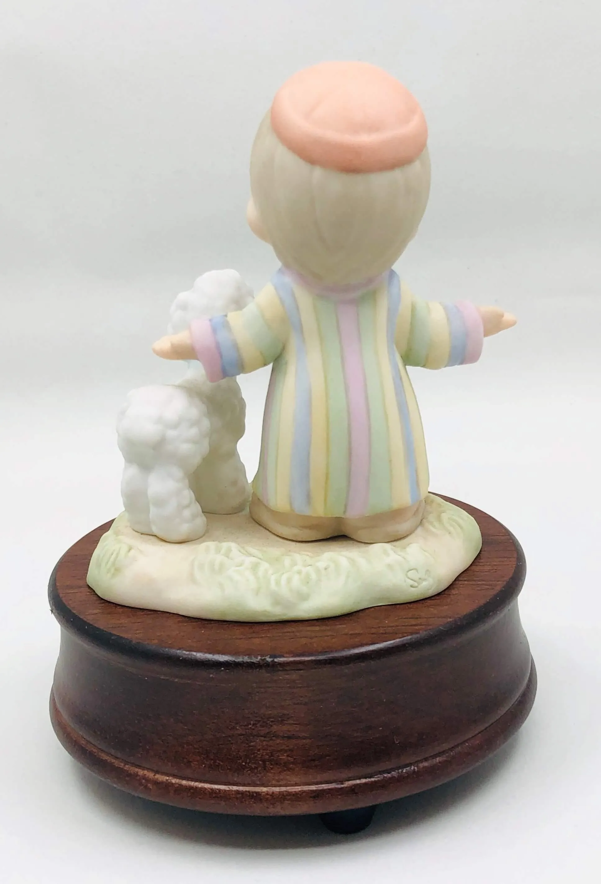 #429 Figurine