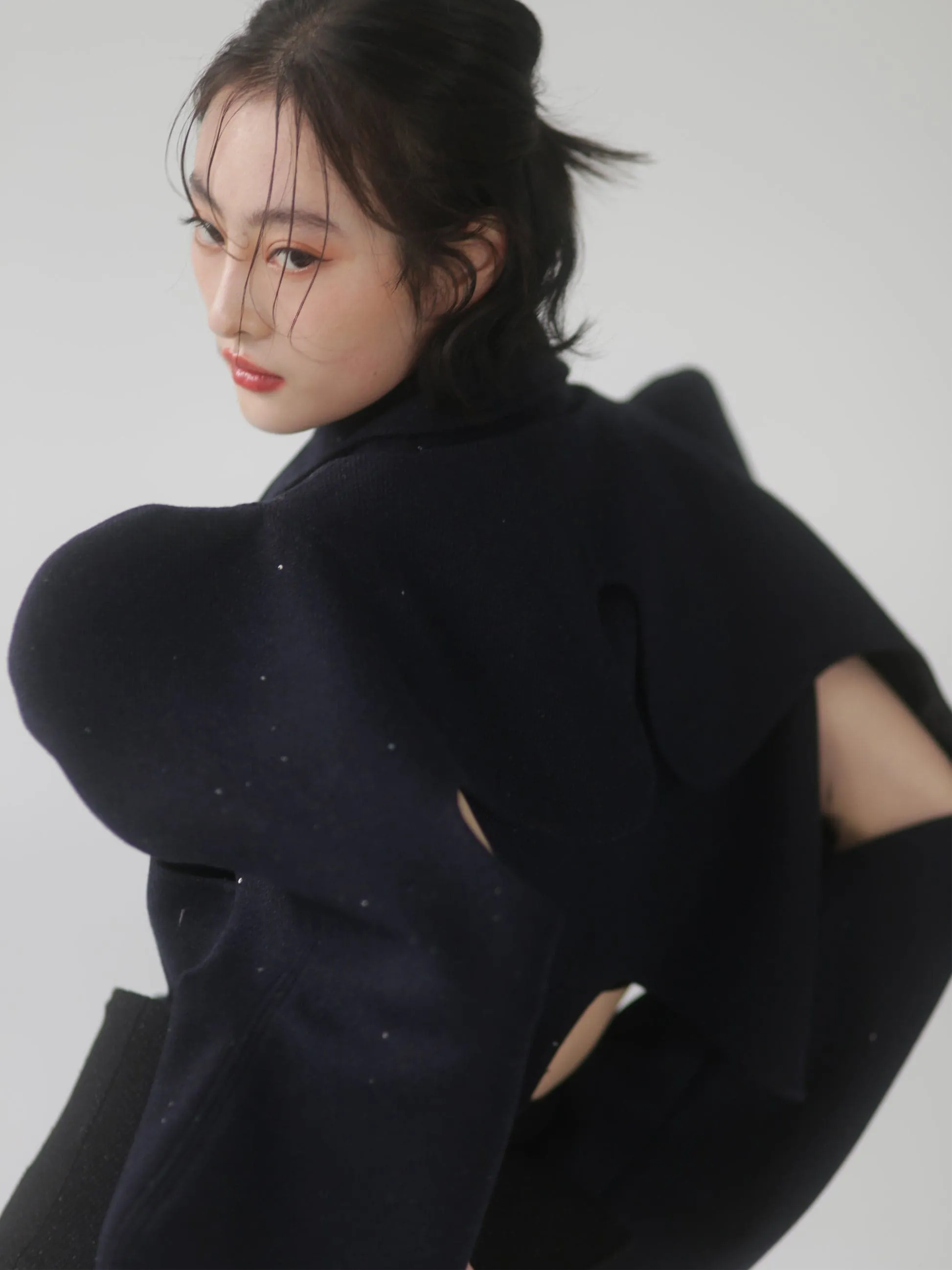 Arc Hollow Woolen Coat