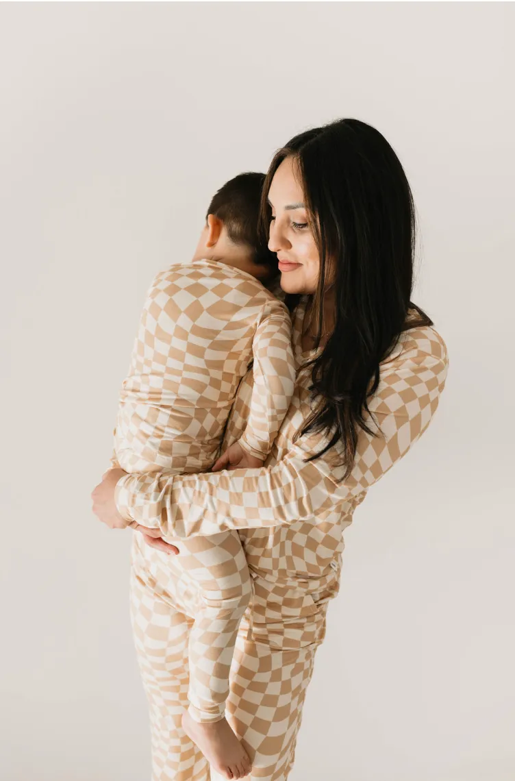 Gold Coast Wavy Checker | Women's Bamboo Pajamas