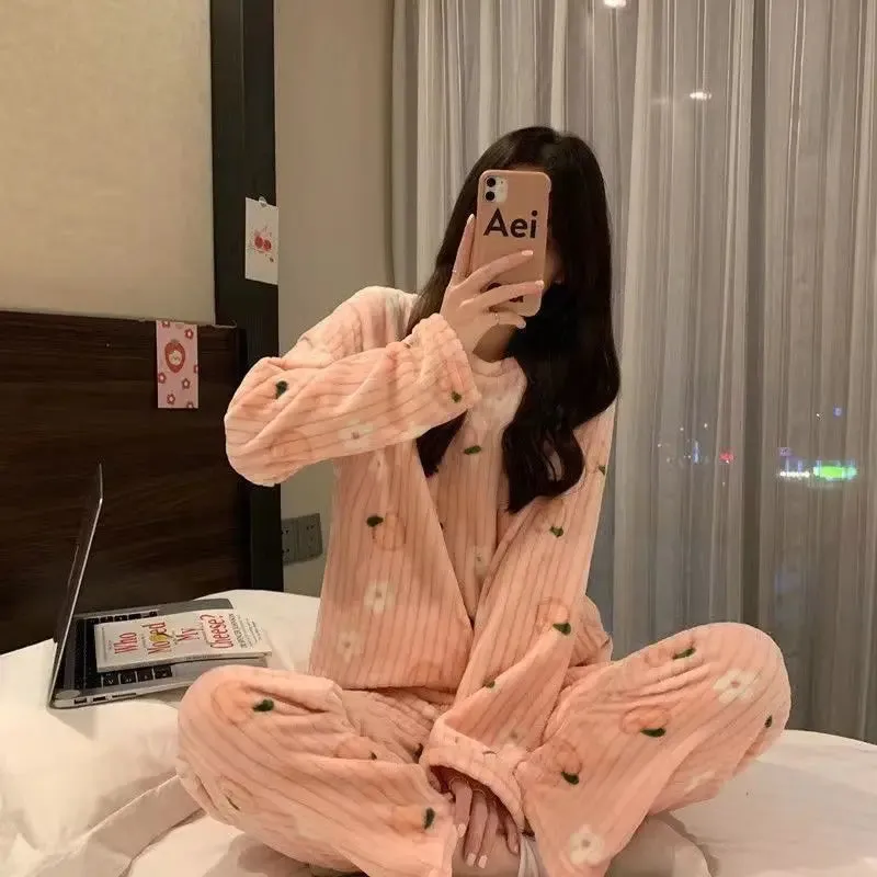 LVSANW Autumn Winter Warm Flannel Fleecing Women Pyjamas Sets Thick Coral Velvet Long Sleeve Cartoon Sleepwear Thin Flannel Pajamas Set