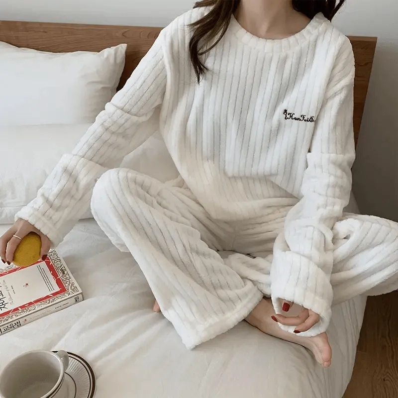 Women's Coral Velvet Fleece Fashion Pajamas Set - KW03